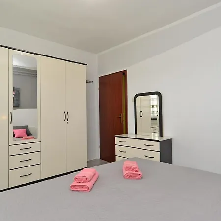Fuer 5 Personen Ca 90 Qm In Rovinj, Istrien Istrische Riviera * 로비니